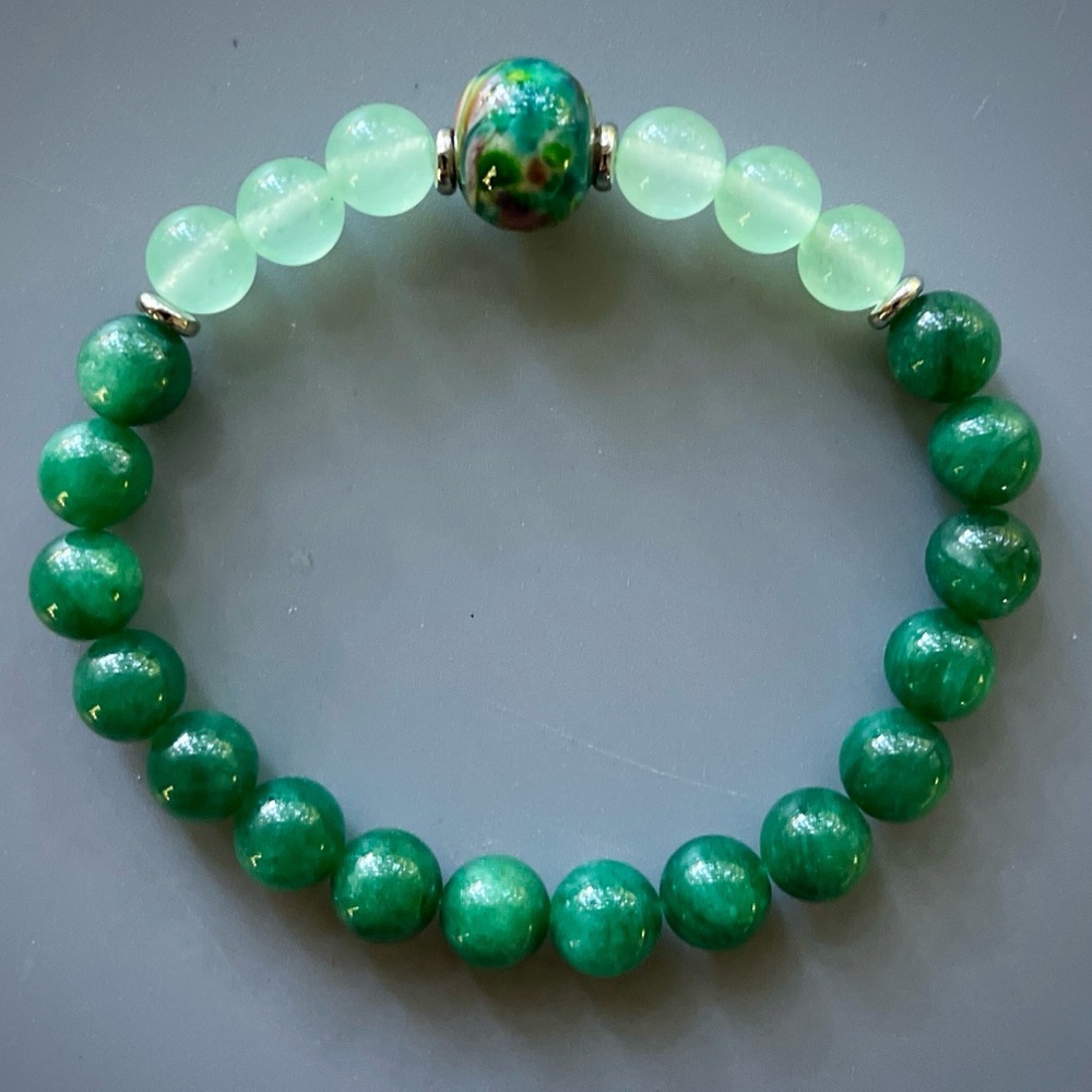 Green Mica and Green Strawberry Quartz Handcrafted Beaded Bracelet - Picture 4 of 4